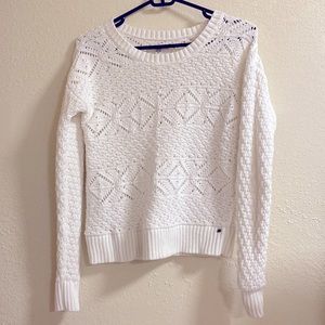White American Eagle Outfitters Knit Pullover Sweater.  Size S.